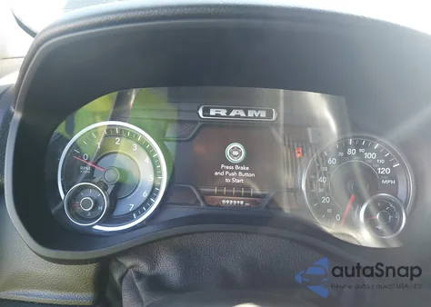 2022 Ram 1500 Big Horn 4X2 5'7 Box z USA, uszkodzony, nr VIN 1C6RREFT5NN156502